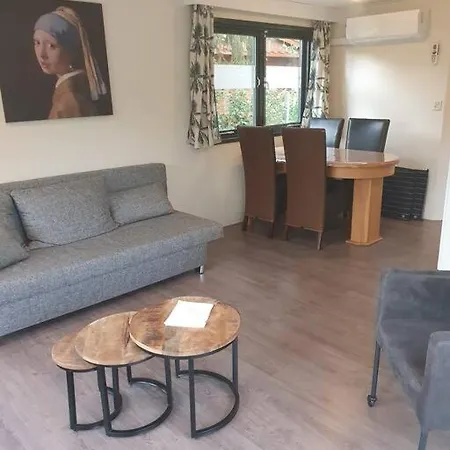 Cozy For 4 Veluwe בקתה